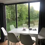 Houseboat- Dom Na Wodzie Z Sauna I Mozliwoscia Plywania Ilawa