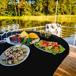 Botel Houseboat- Dom Na Wodzie Z Sauna I Mozliwoscia Plywania *