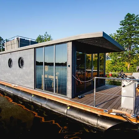 Houseboat- Dom Na Wodzie Z Sauna I Mozliwoscia Plywania * ايوافا