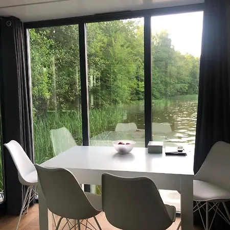 Houseboat- Dom Na Wodzie Z Sauna I Mozliwoscia Plywania ايوافا