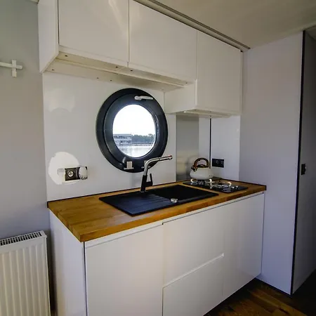 Houseboat- Dom Na Wodzie Z Sauna I Mozliwoscia Plywania * ايوافا