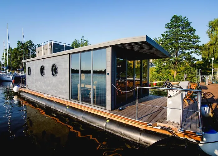 Houseboat- Dom Na Wodzie Z Sauna I Mozliwoscia Plywania * Iława