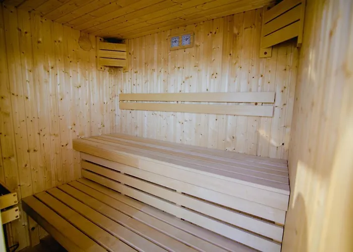 Botel Houseboat- Dom Na Wodzie Z Sauna I Mozliwoscia Plywania Iława